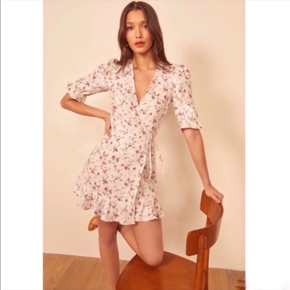 REFORMATION Carmelo Gabrielle Linen Floral Wrap Mini Dress - Picture 9 of 16